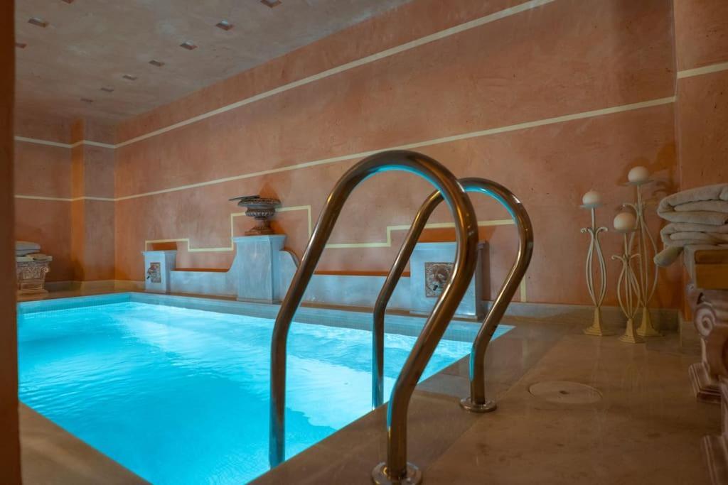Unique Room With Indoor Pool & Attic Alli Meria Экстерьер фото