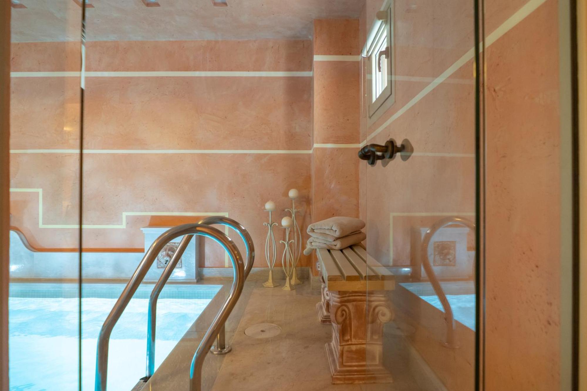 Unique Room With Indoor Pool & Attic Alli Meria Экстерьер фото